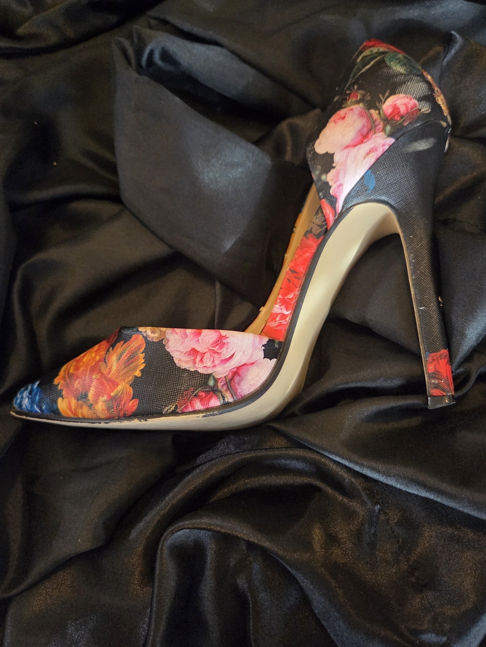 JustFab Black Floral Stiletto Heels